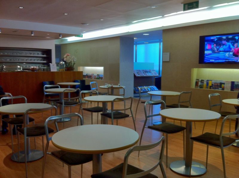 American Airlines Arrivals Lounge: Heathrow Terminal 3