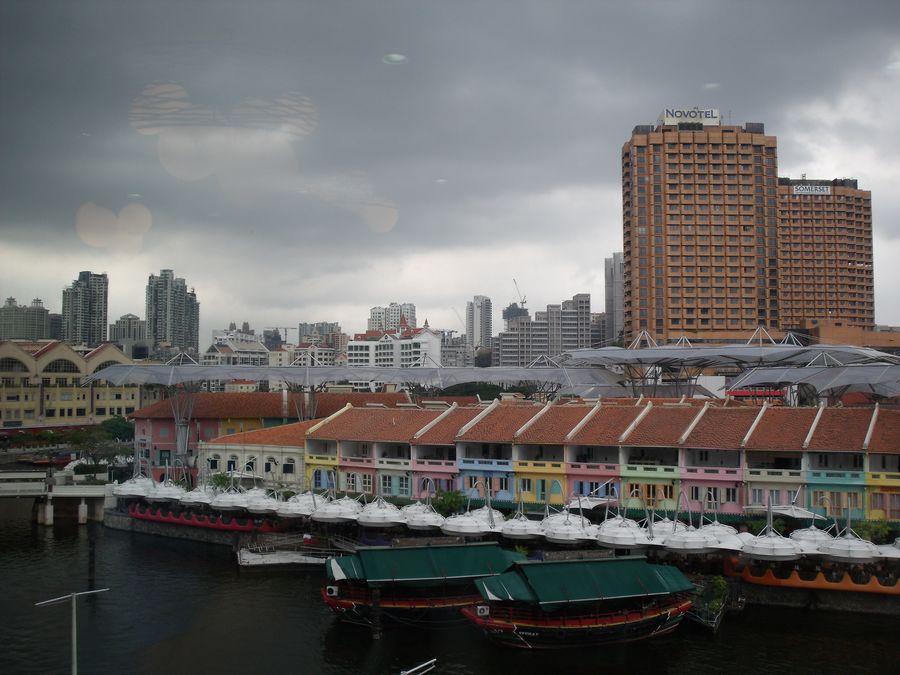 Novotel Singapore Clarke Quay: a bit dated, but great location