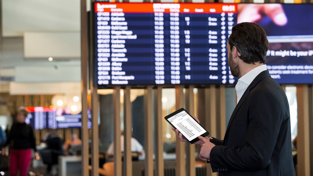 Qantas Club domestic lounge, Sydney Airport