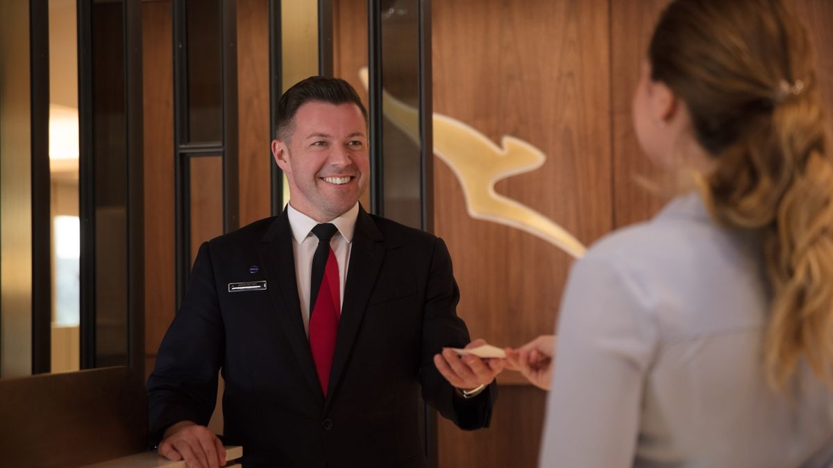 Qantas cuts back on guesting, lounge passes at Adelaide