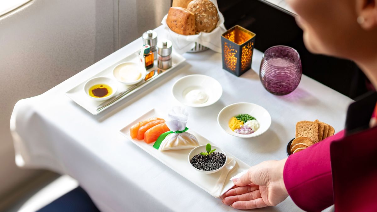 Qatar Airways now serves caviar in business class