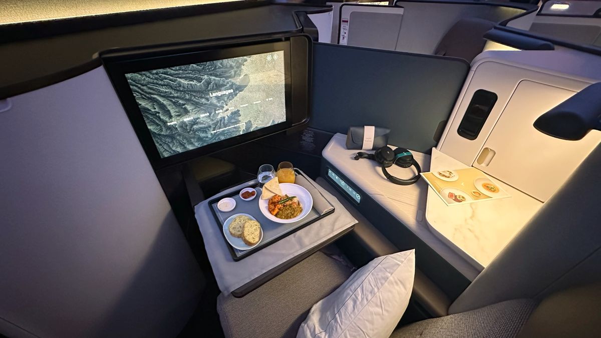 10 things you’ll love about Cathay’s Aria Suites business class