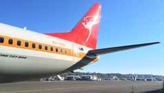 See the Qantas 'RetroRoo' Boeing 737