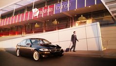 Virgin lounges get shoe shine, blow dry