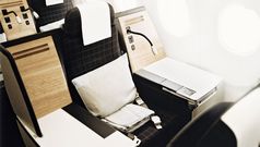 Game of thrones: business class for solo flyers