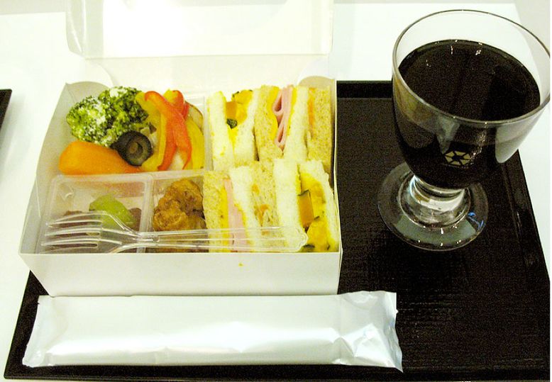 A western-style meal pack in Gran Class