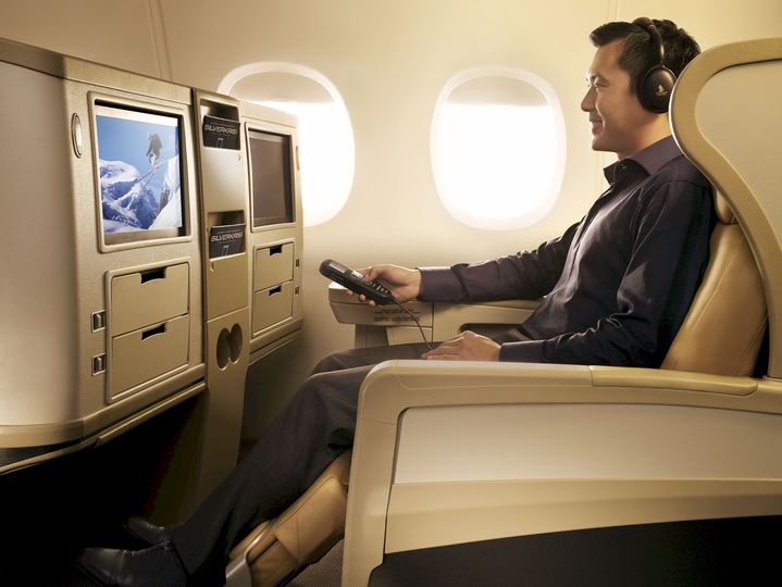 SQ's new regional angled lie-flat business class seat looks good, but it's still not a fully flat bed.