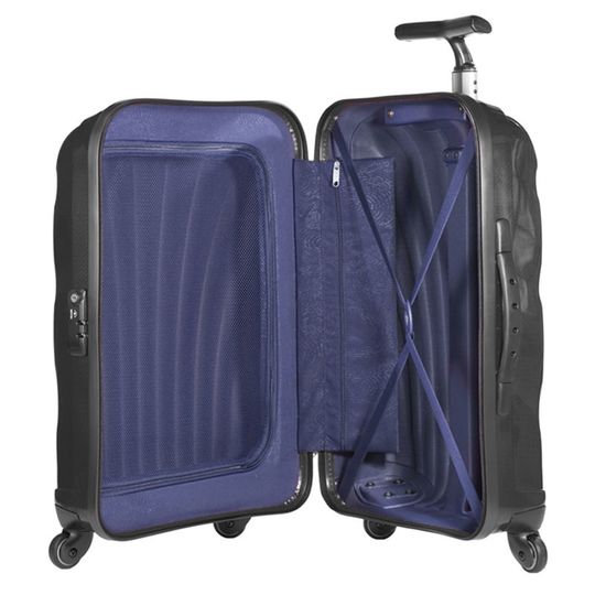 Samsonite's Carbonite range includes the quintessential road warrior case: the 55cm/22" rollaboard.