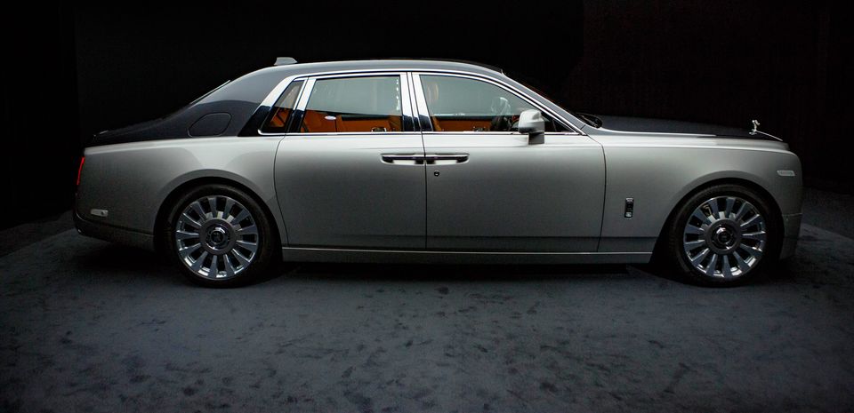 Rolls gave Phantom VIII a 6.75-liter, V12 engine turbocharged to 563bhp.