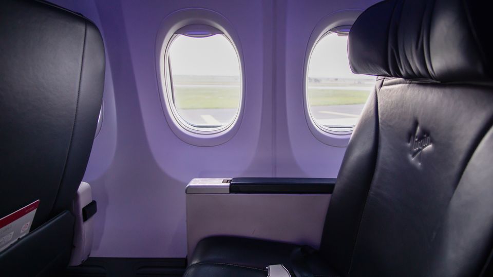 Row 2 of Virgin Australia Boeing 737 business class.