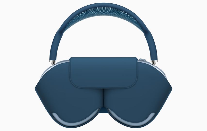 Is it a Smart Case, an eye mask or a compact clutch?