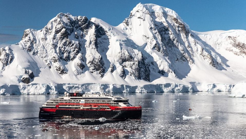 Hurtigruten relies on eco-friendly battery-hybrid ships for its polar adventures.