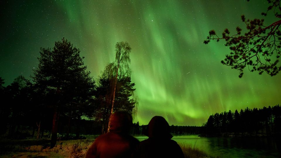 The Aurora Borealis in full swing.. Graeme Richardson