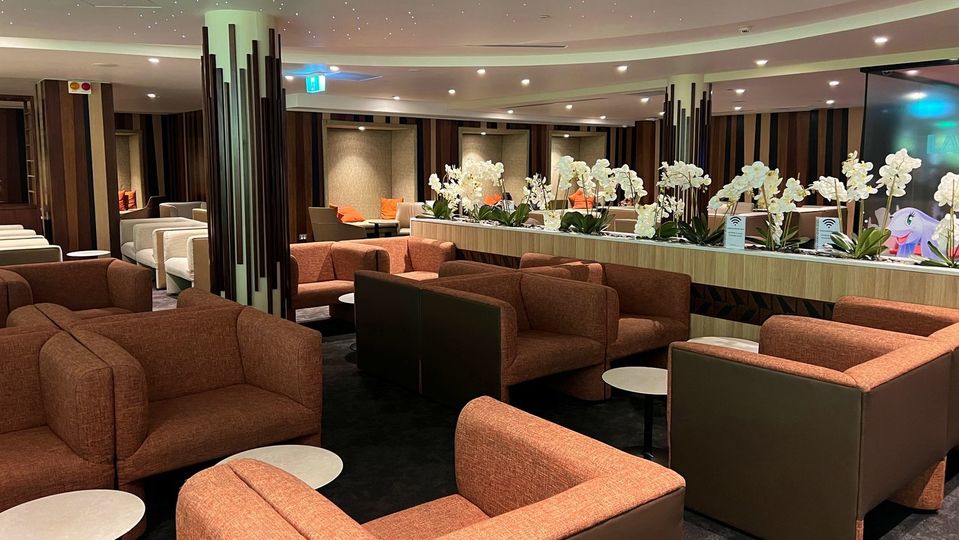 Nadi Premier Lounge welcomes a broad list of guests, including Oneworld frequent flyers.