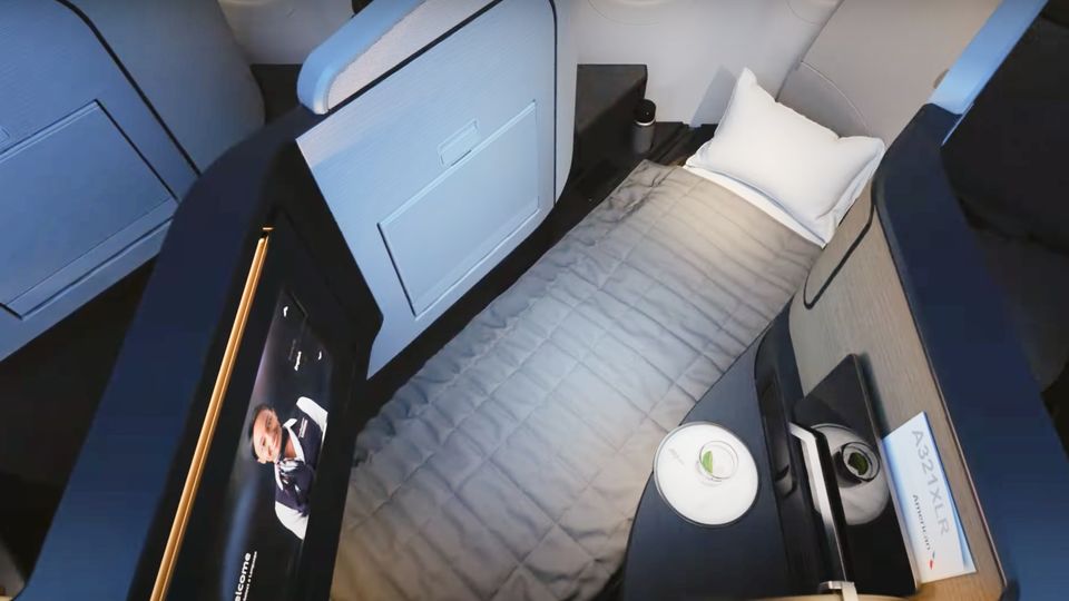 The business class of the A321XLR from American Airlines.