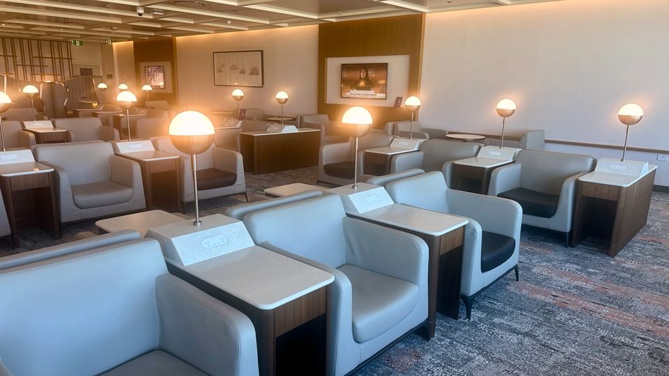 Singapore Airlines' refreshed Sydney SilverKris business class lounge.