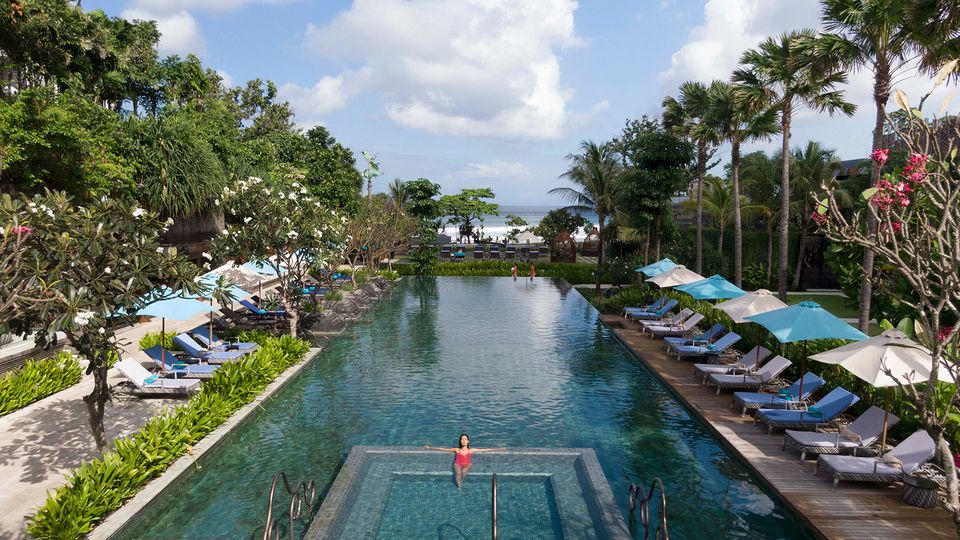 The hotel's main swimming pool.