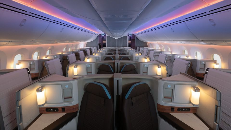 Business class on Hawaiian's new Boeing 787s.