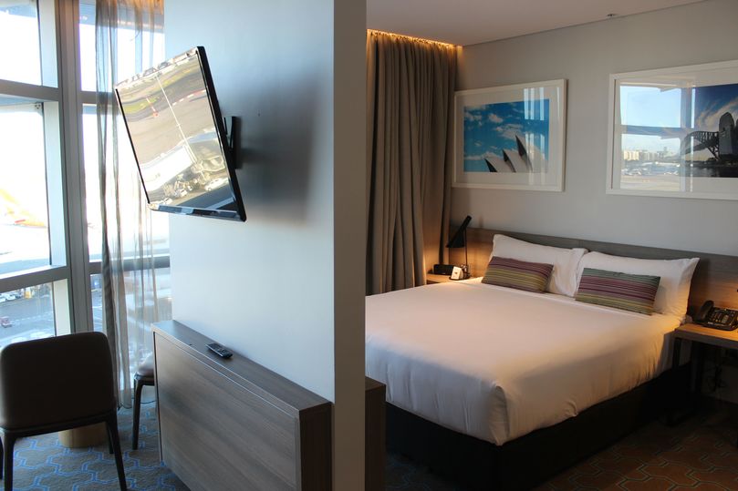 Rydges Sydney Airport Hotel: Deluxe King Suite